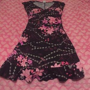 Pink an black an white dress